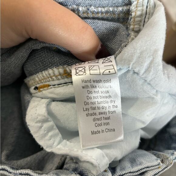 Lioness Acid Washed High Rise Wide Leg Jeans Silver Chain Detail Size Large - Picture 5 of 9